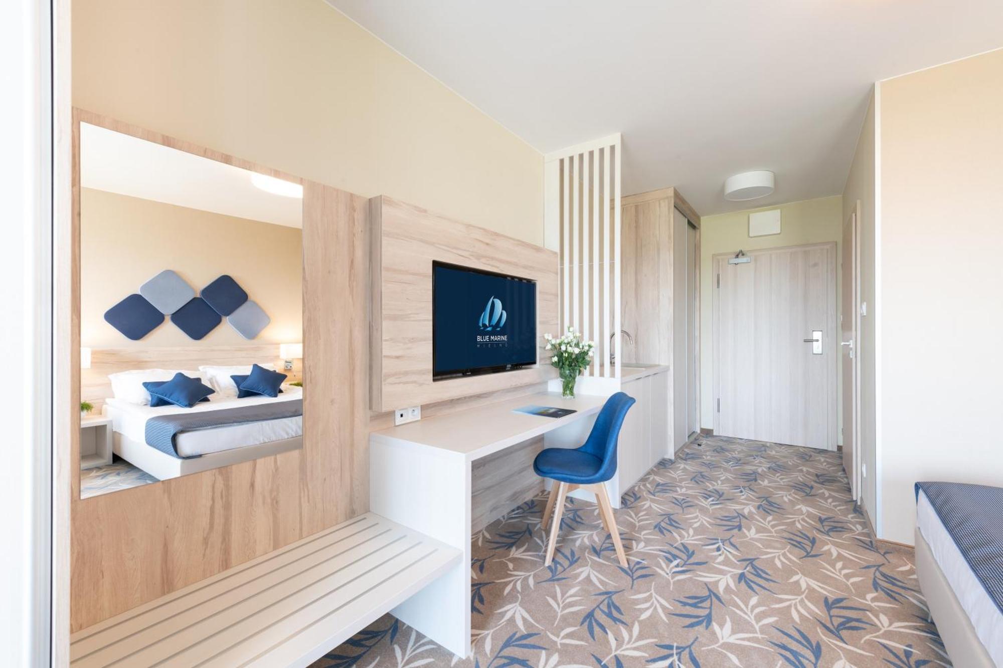 Blue Marine Mielno Aparthotel Mielno  Eksteriør bilde
