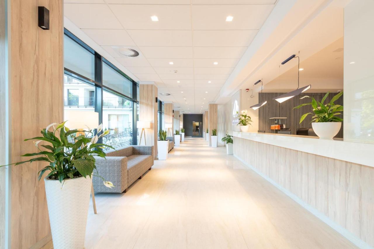 Blue Marine Mielno Aparthotel Mielno  Eksteriør bilde